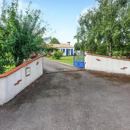 Casa de Férias Charmante Maison En Vendee *